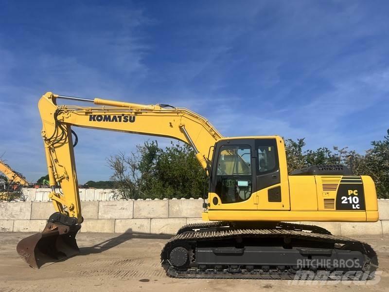 Komatsu PC210 LC-8 حفارات زحافة