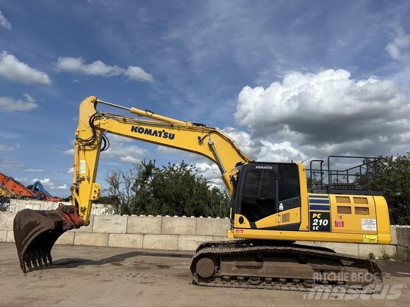 Komatsu PC210LC-10 حفارات زحافة