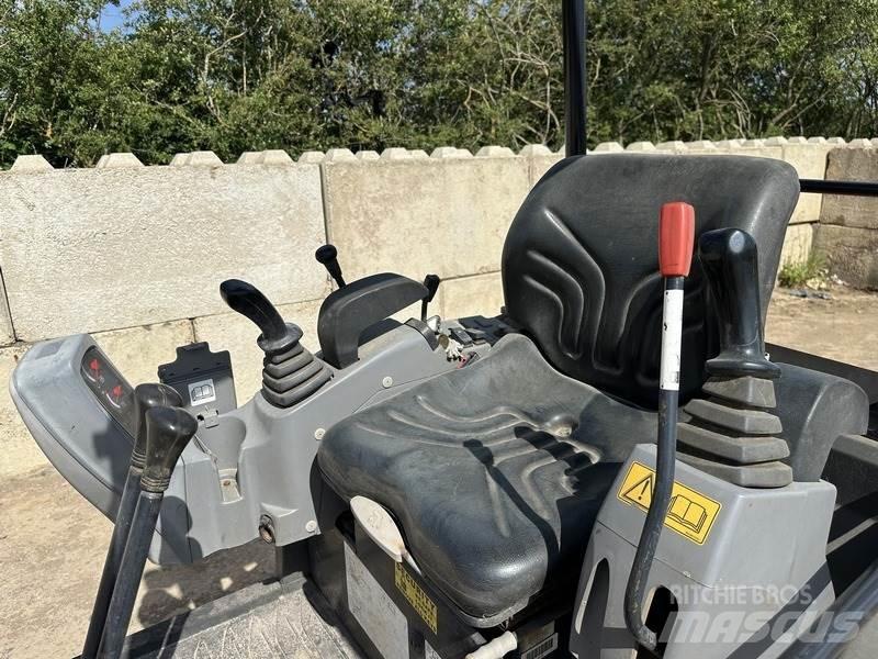 Kubota KX015-4 حفارات صغيرة أقل من 7 طن (حفارات صغيرة)