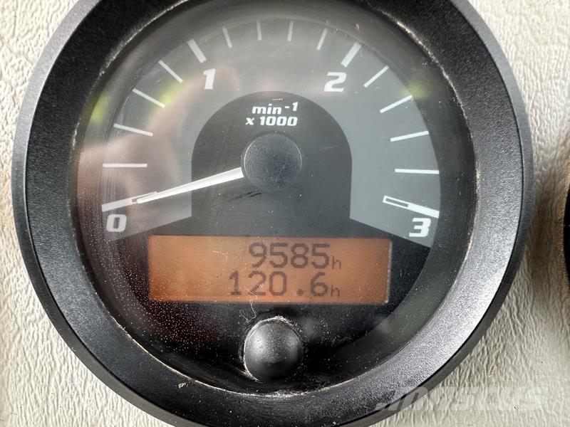 Moxy MT26 ساحبات مفصلية