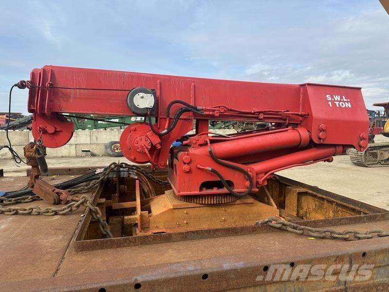 TMC Grove M977 رافعات أخرى