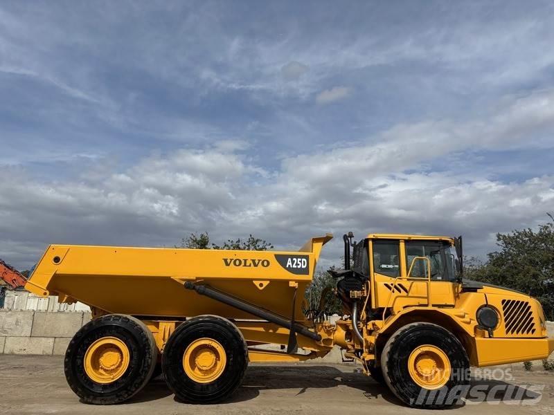 Volvo A25 ساحبات مفصلية