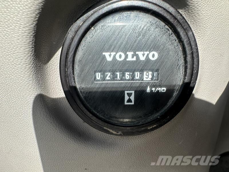 Volvo ECR235E HRD حفارات هدم