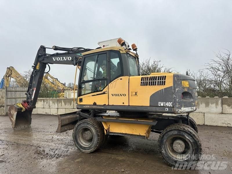 Volvo EW140 حفارات بعجل