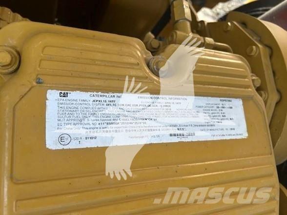CAT 390FL حفارات زحافة