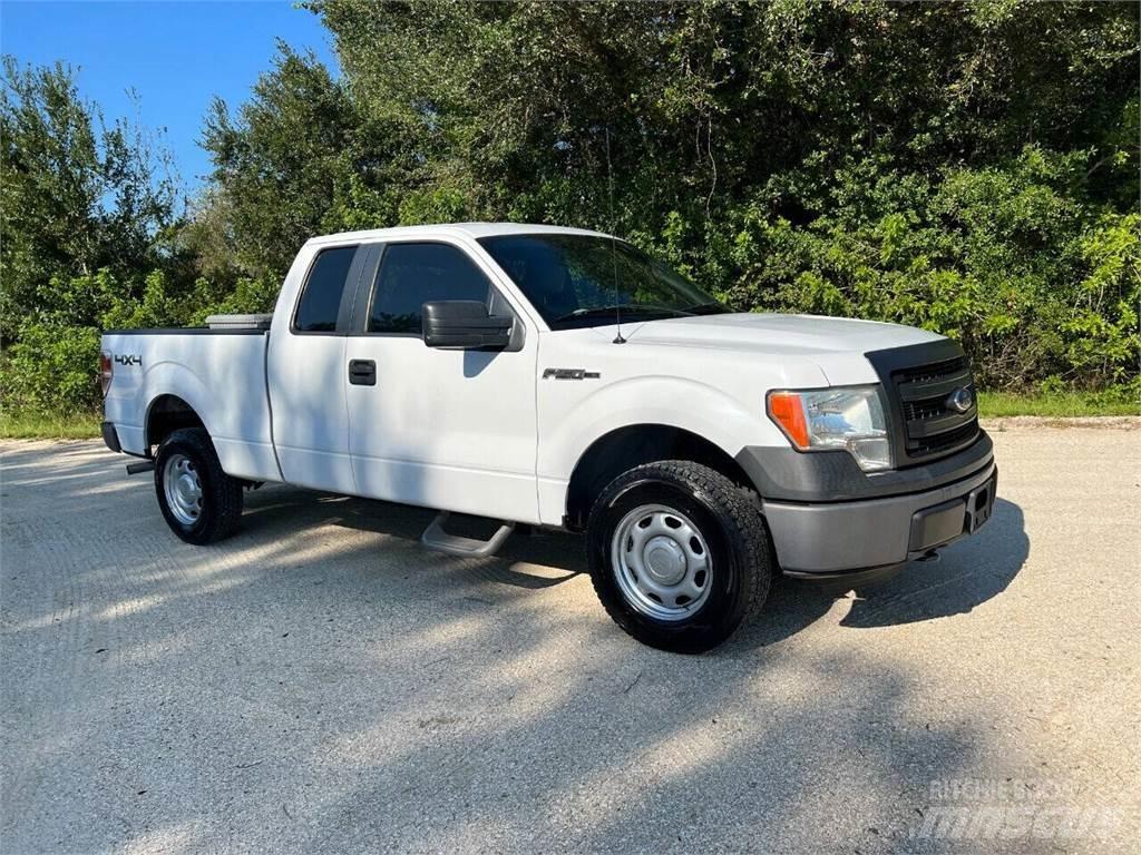 Ford F-150 شاحنات خفيفة/مفصلية الجوانب