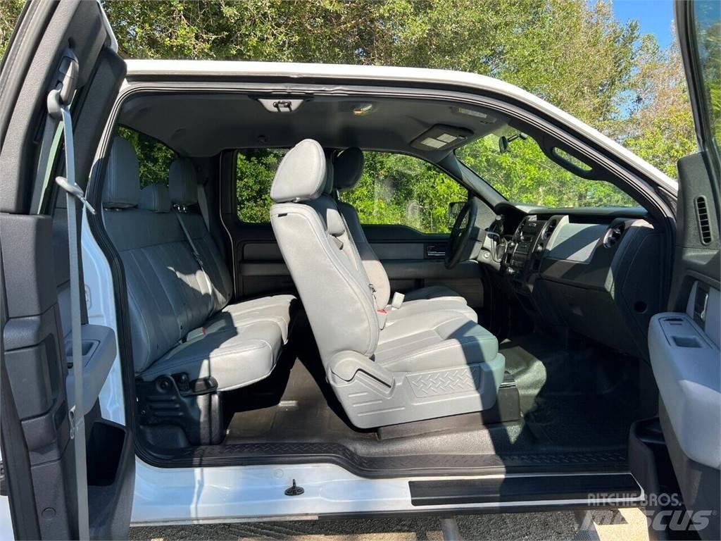 Ford F-150 شاحنات خفيفة/مفصلية الجوانب