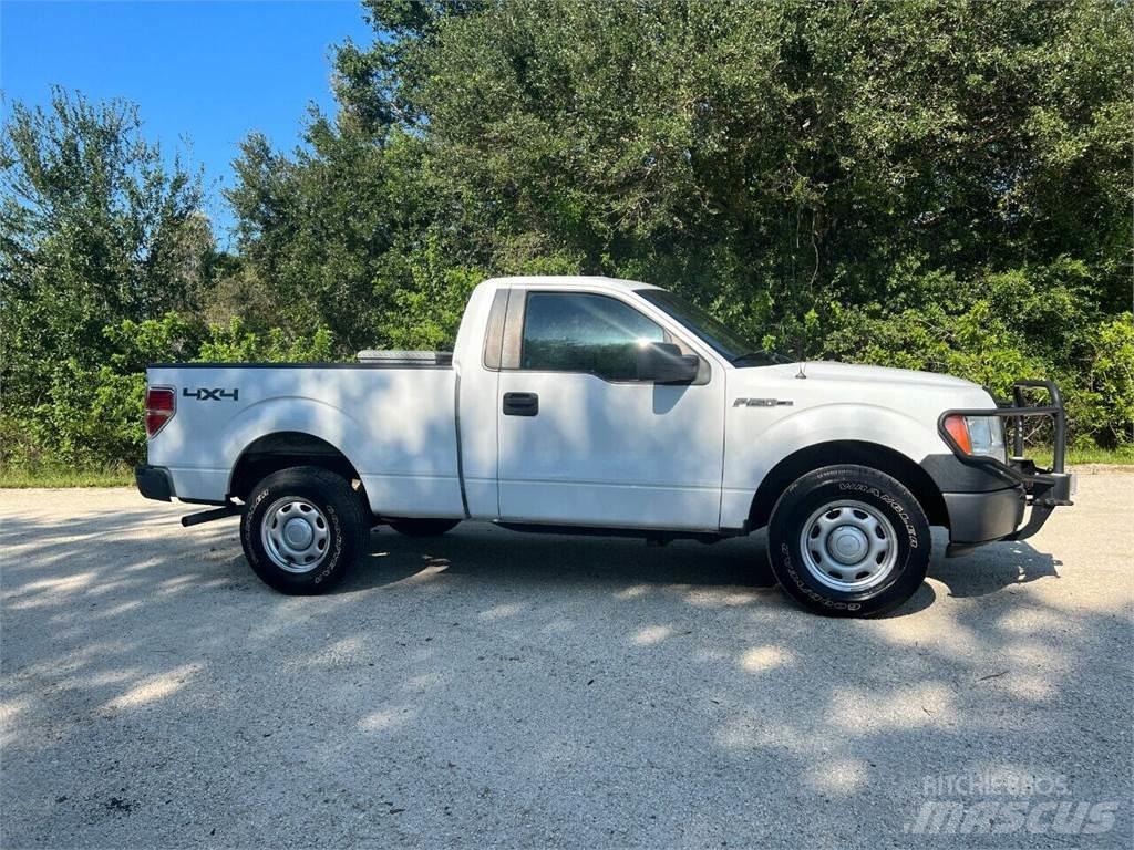 Ford F-150 شاحنات خفيفة/مفصلية الجوانب