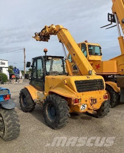 JCB 520-50 مناولات متداخلة