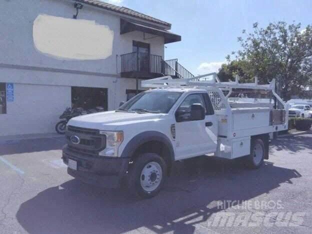 Ford F550 CONTRACTOR شاحنات ذات هيكل صندوقي