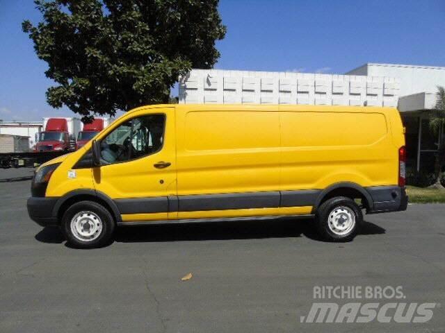 Ford TRANSIT 250 CAR شاحنات ذات هيكل صندوقي