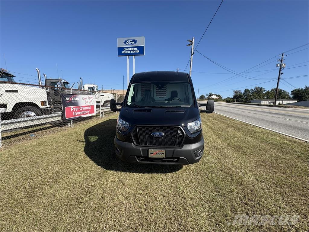 FRD 250 TRANS شاحنات ذات هيكل صندوقي