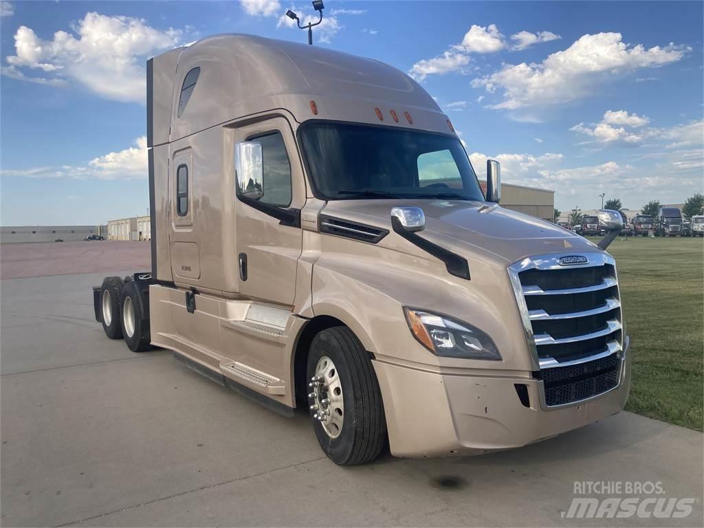 Freightliner  وحدات الجر