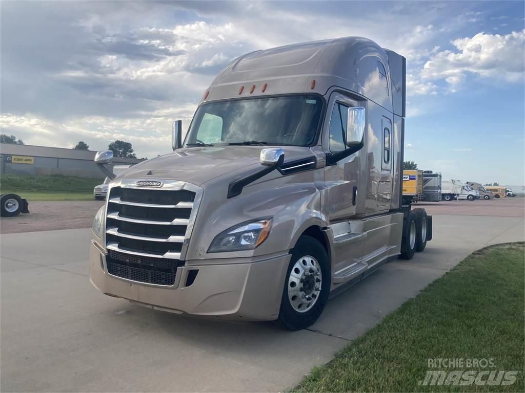 Freightliner  وحدات الجر
