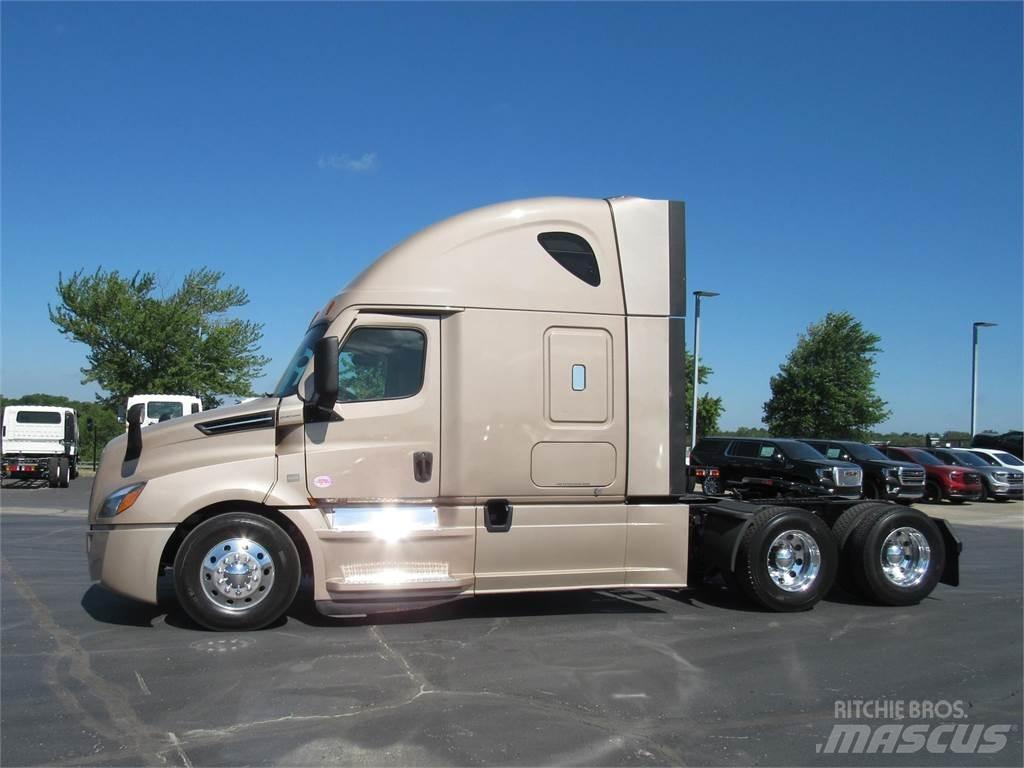 Freightliner CA126SLP وحدات الجر