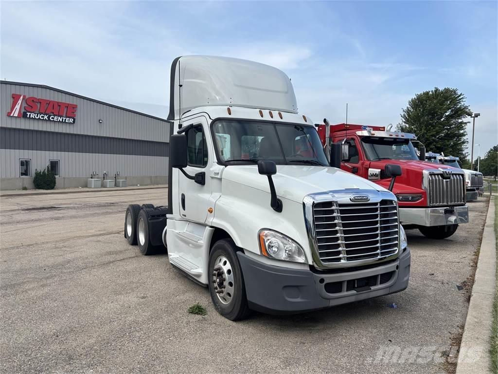 Freightliner Cascadia وحدات الجر