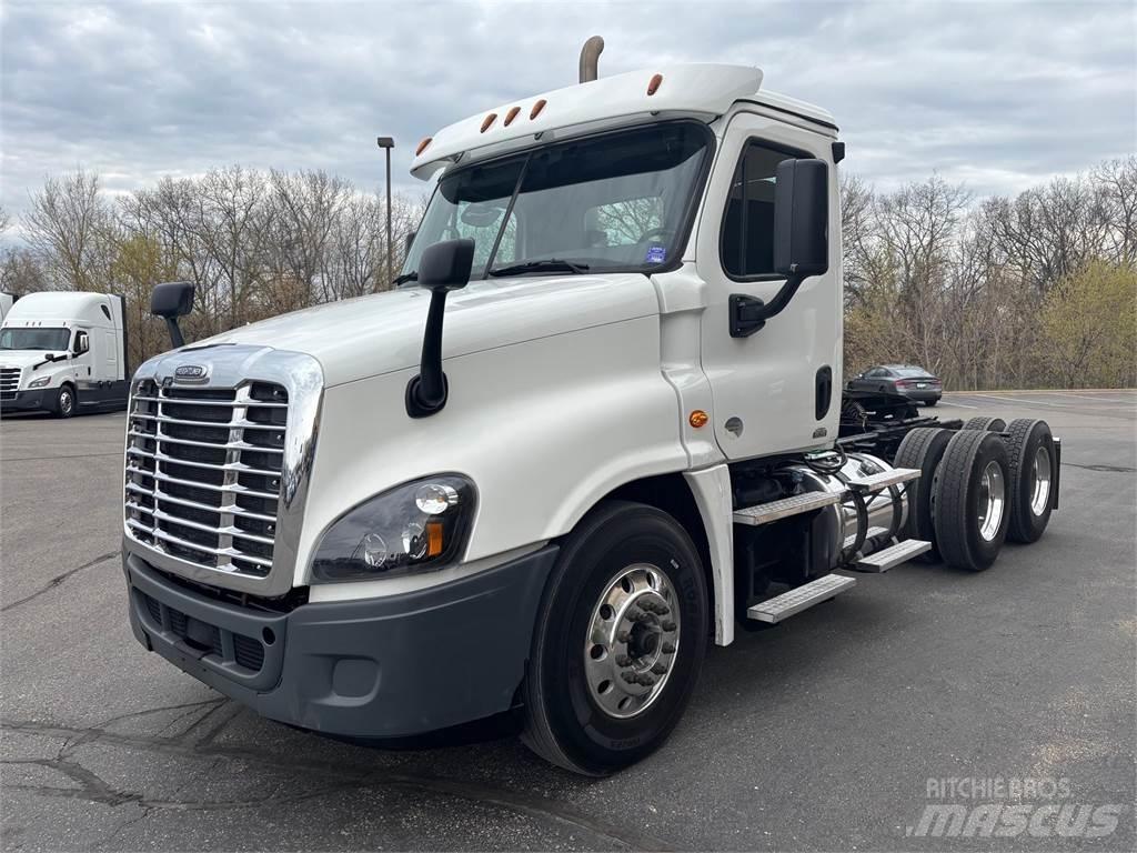 Freightliner Cascadia وحدات الجر