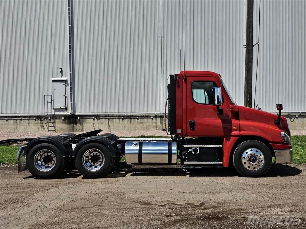 Freightliner Cascadia وحدات الجر