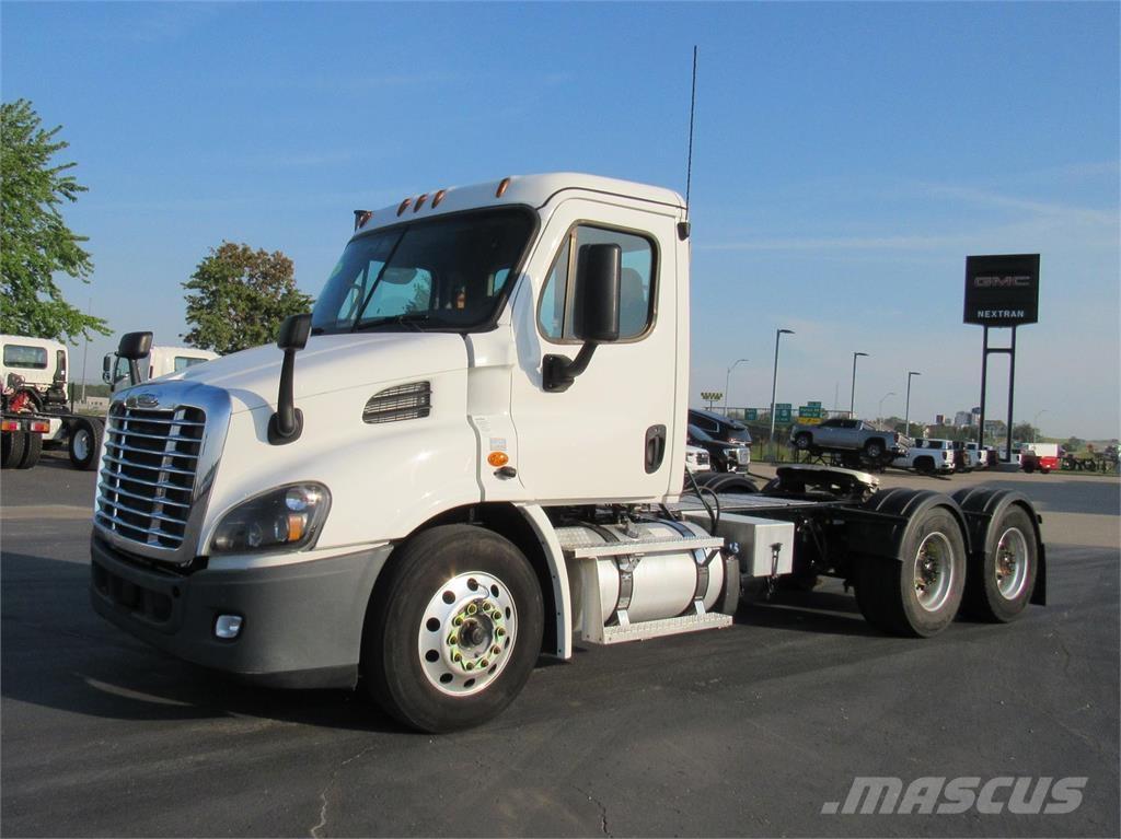 Freightliner Cascadia وحدات الجر