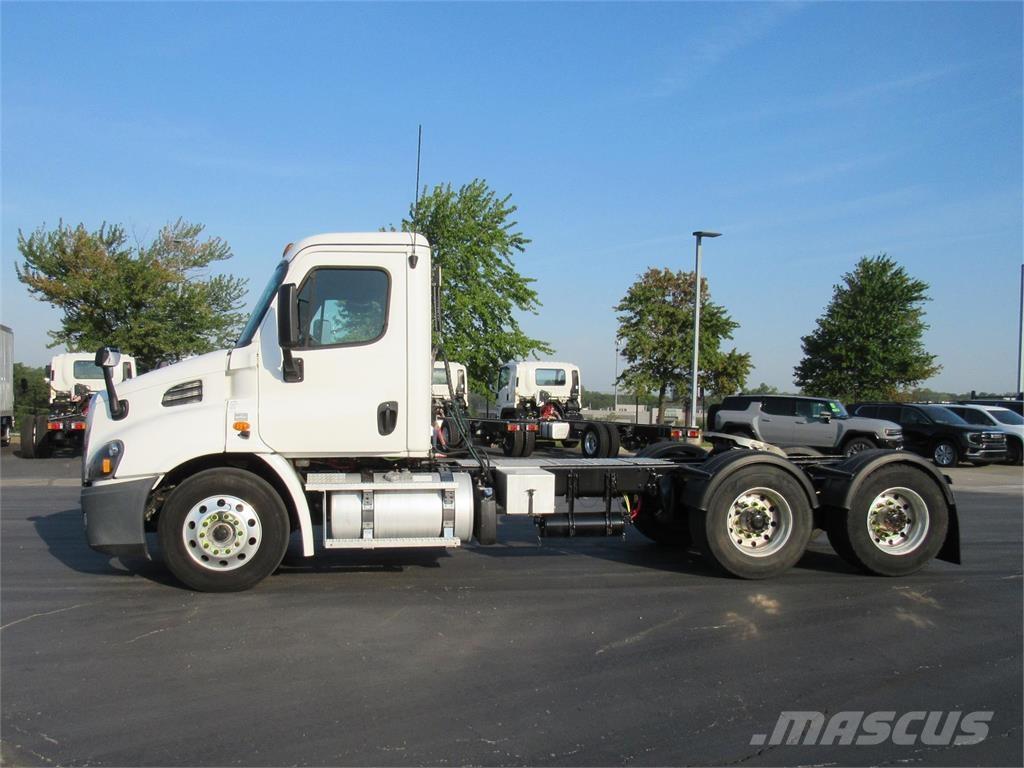 Freightliner Cascadia وحدات الجر