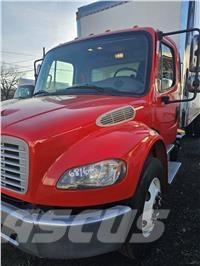 Freightliner M2 شاحنات ذات هيكل صندوقي