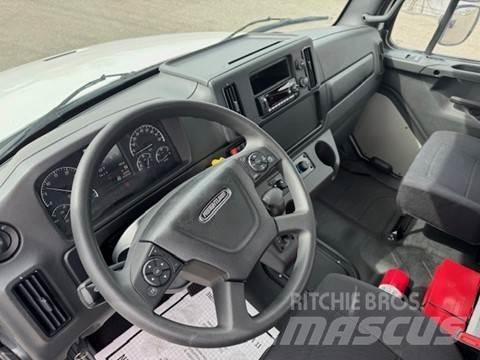 Freightliner M2 106 وحدات الجر