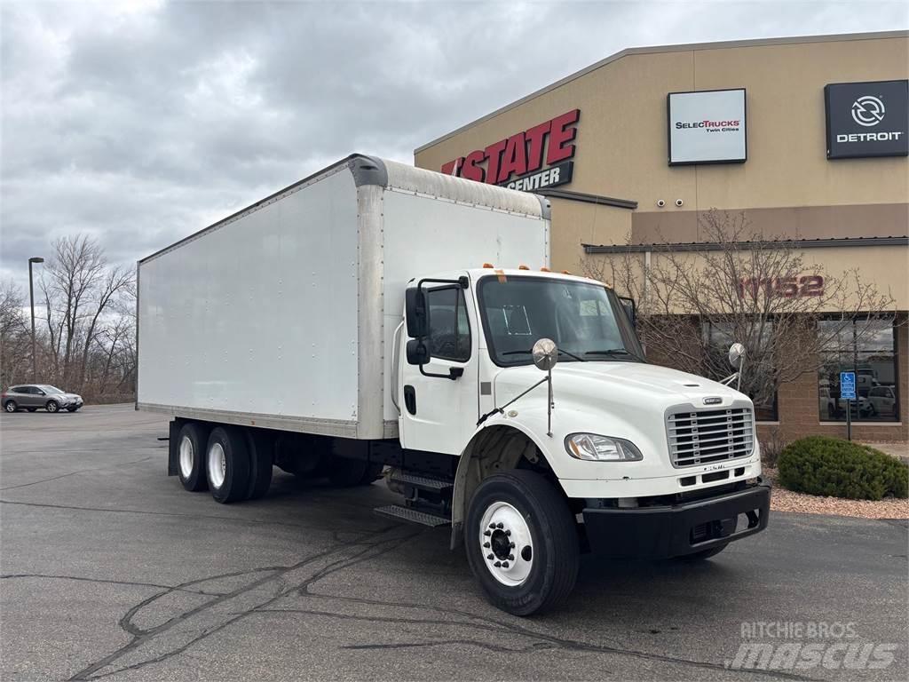 Freightliner M2 106 شاحنات ذات هيكل صندوقي