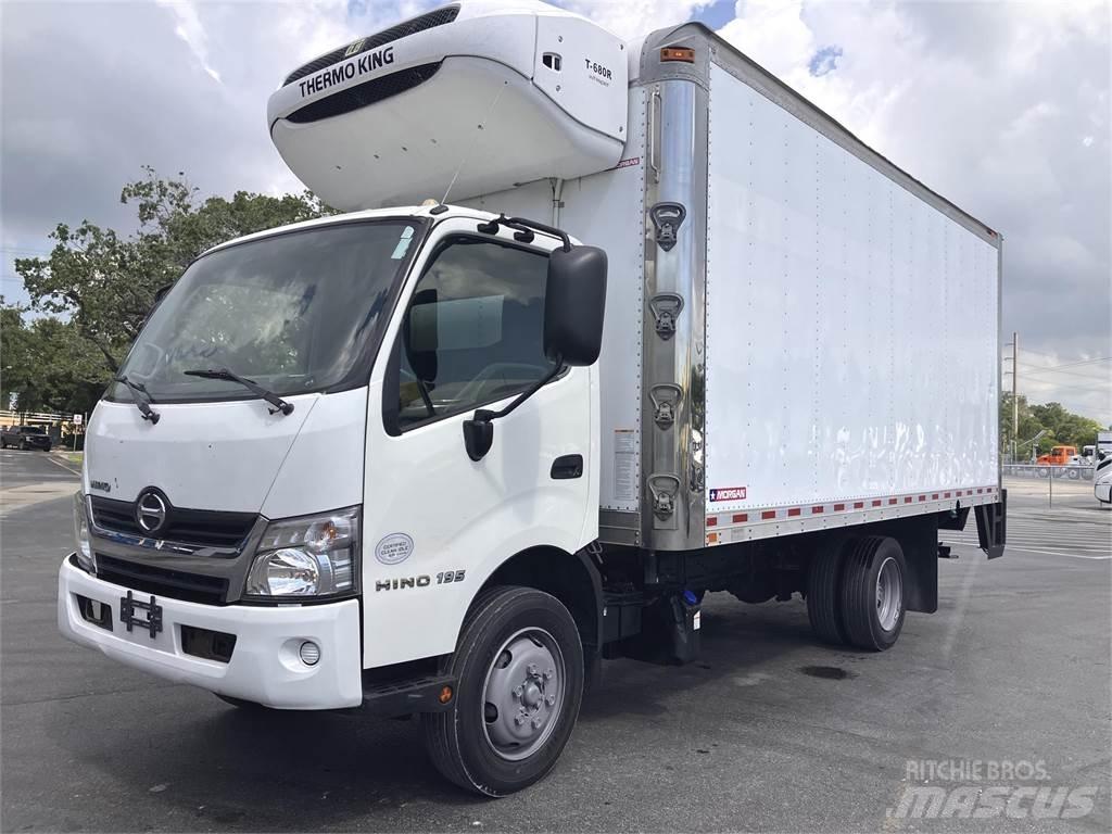 Hino 195 شاحنات ذات هيكل صندوقي