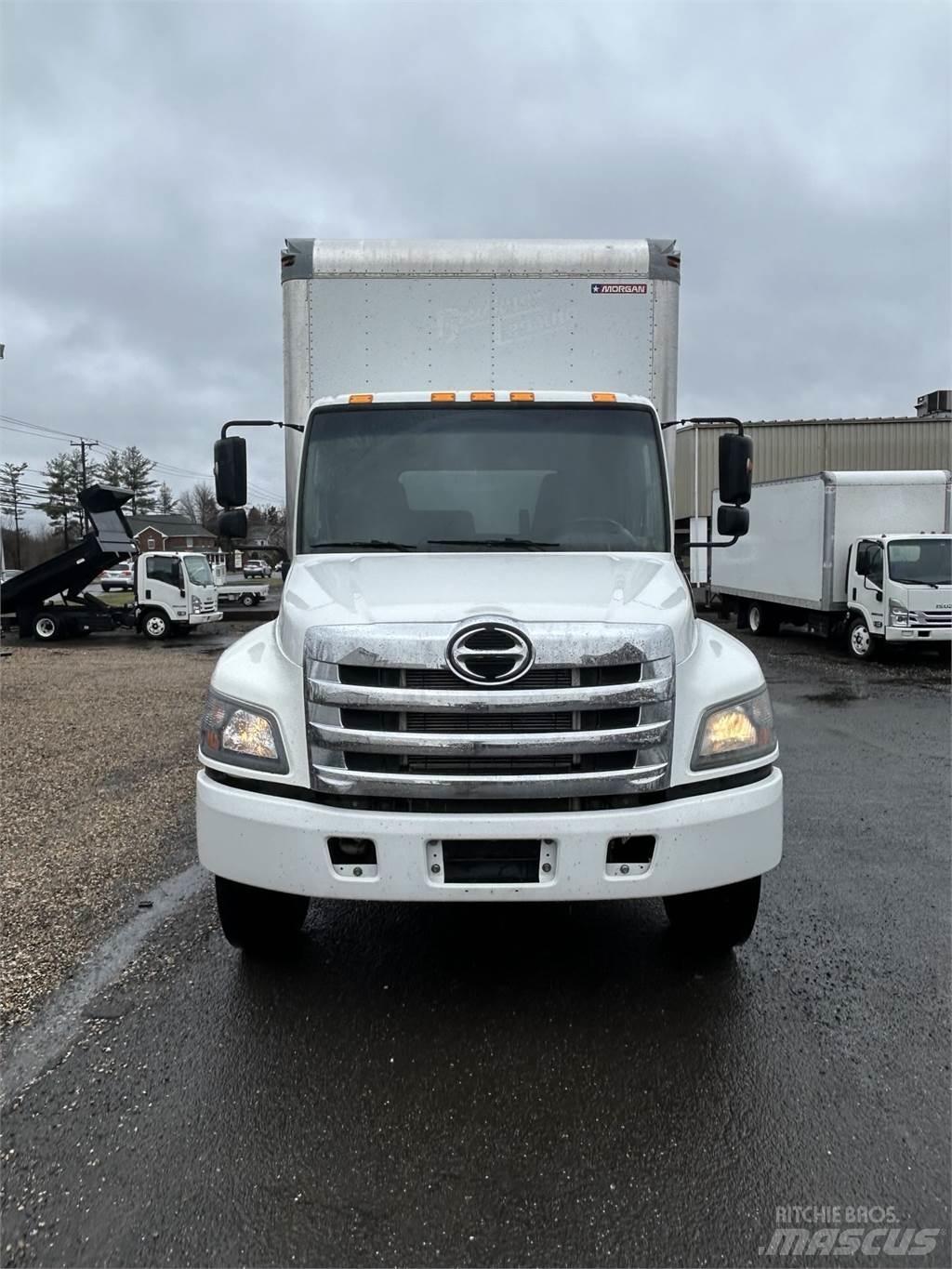 Hino 268A شاحنات ذات هيكل صندوقي