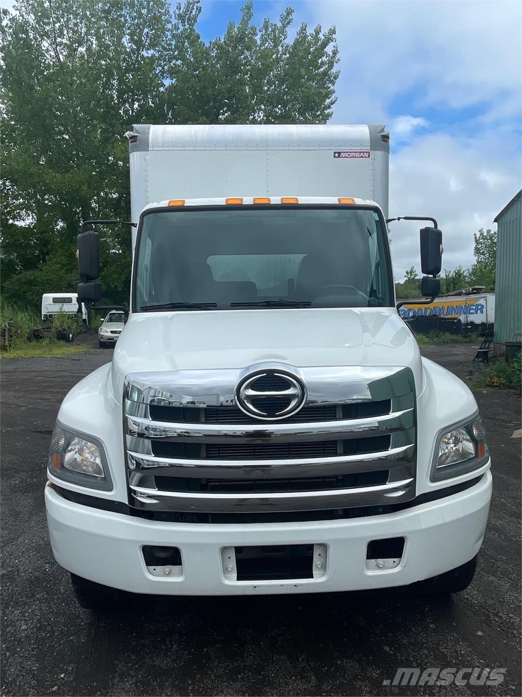 Hino 268A شاحنات ذات هيكل صندوقي