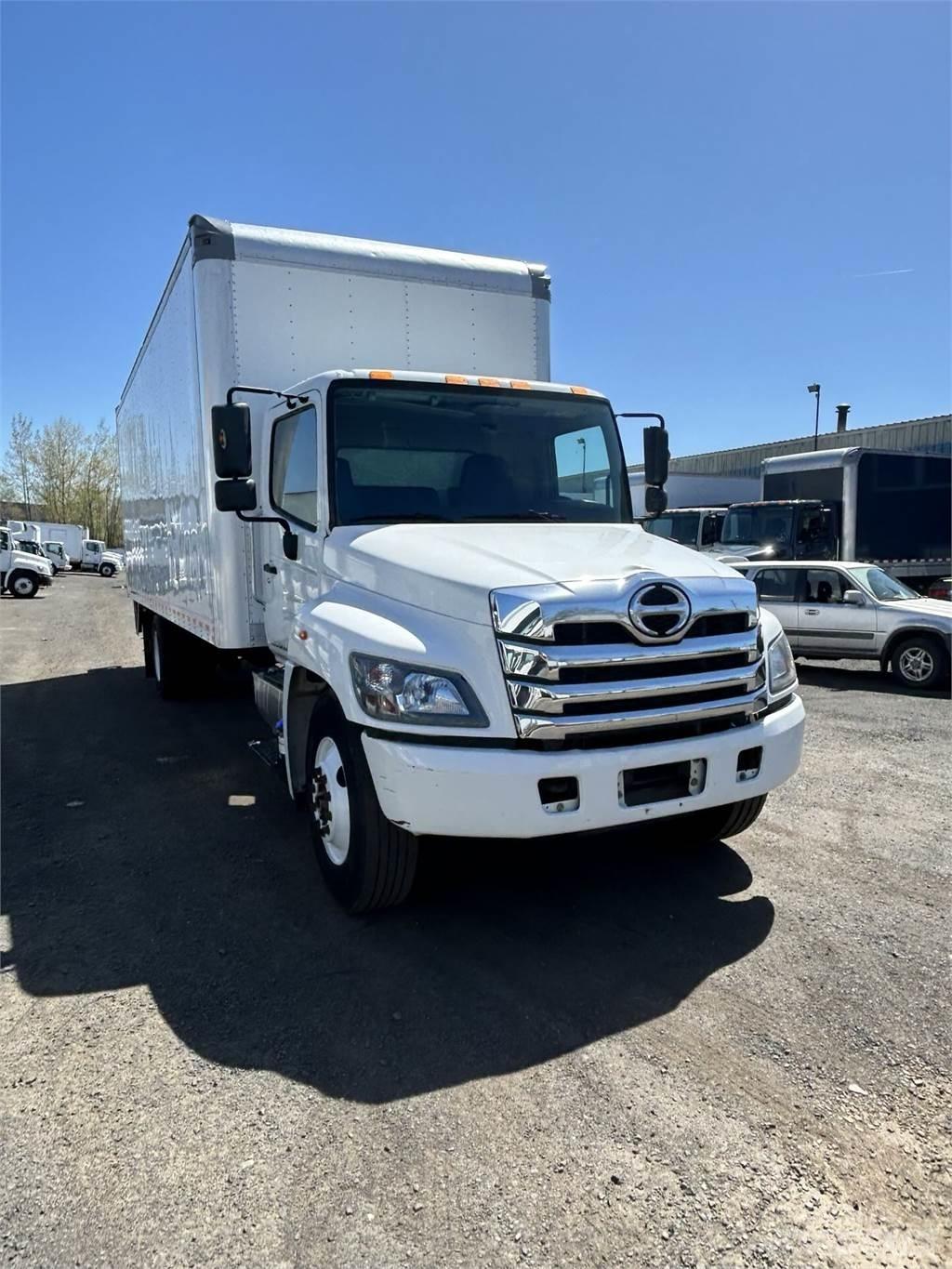 Hino L6 شاحنات ذات هيكل صندوقي