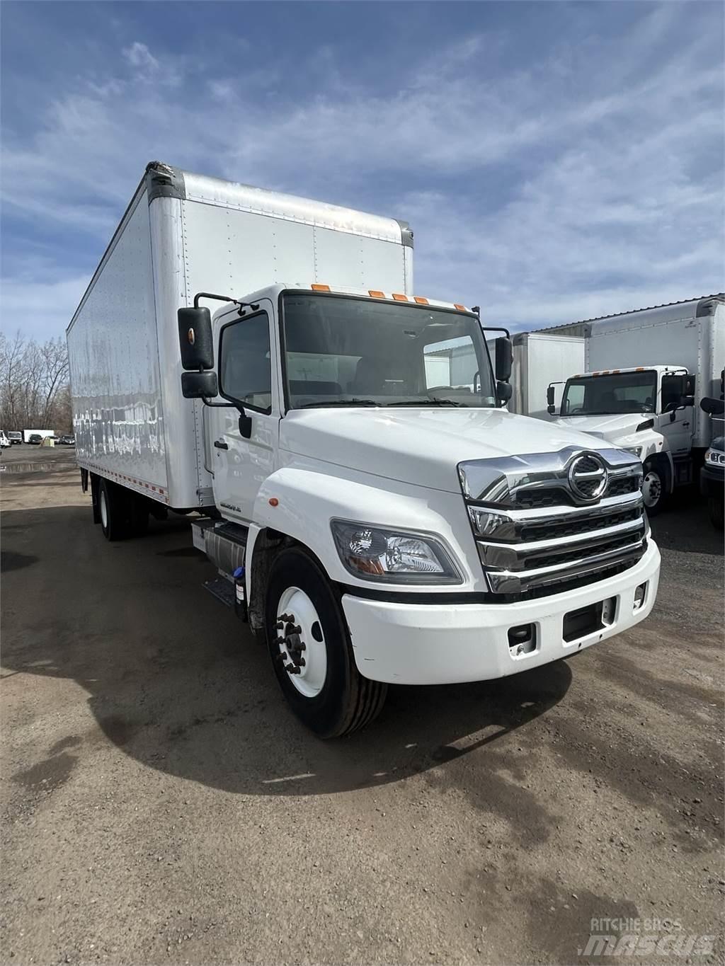 Hino L6 شاحنات ذات هيكل صندوقي