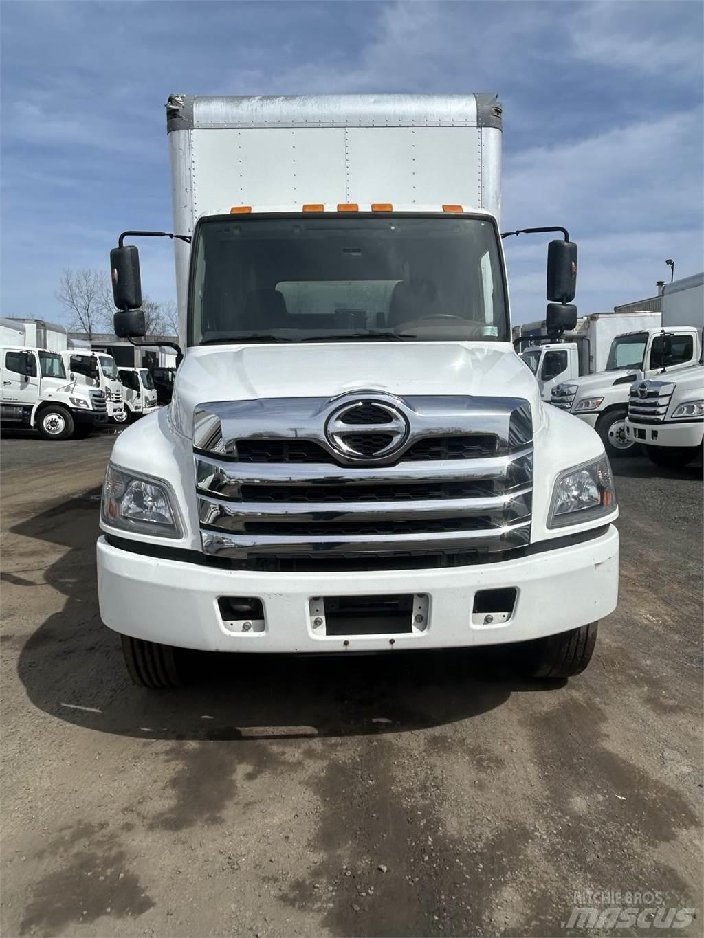 Hino L6 شاحنات ذات هيكل صندوقي
