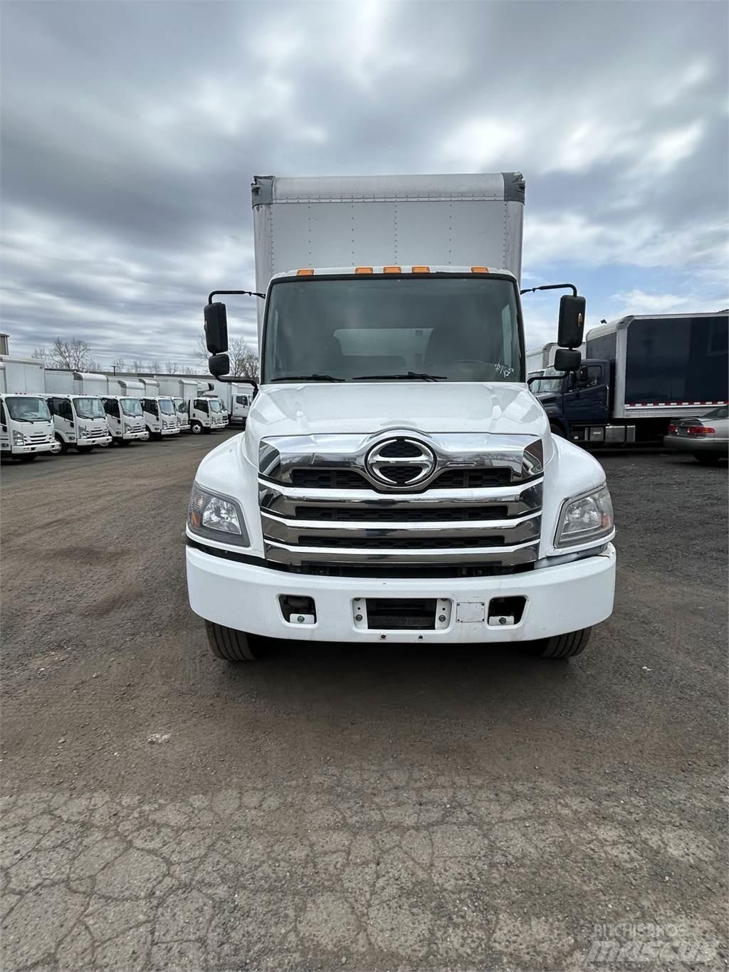 Hino L6 شاحنات ذات هيكل صندوقي