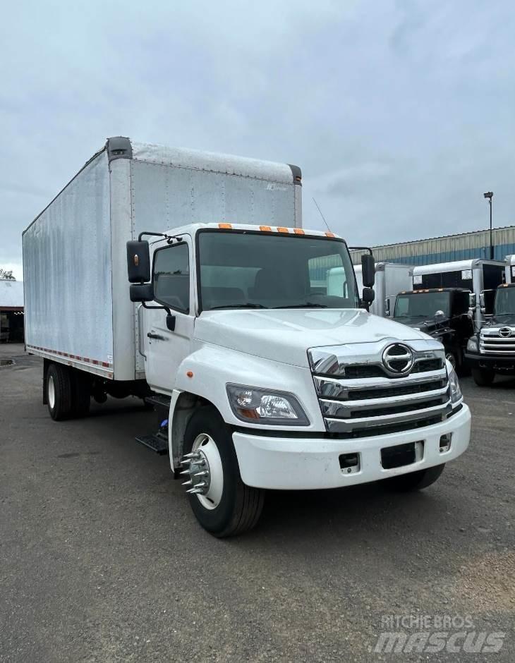 Hino L6 شاحنات ذات هيكل صندوقي