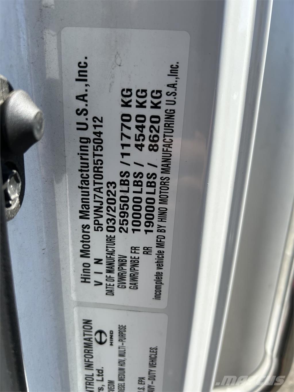 Hino L6 شاحنات ذات هيكل صندوقي