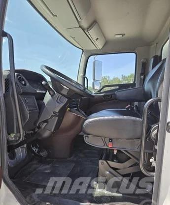 Hino L6 شاحنات ذات هيكل صندوقي