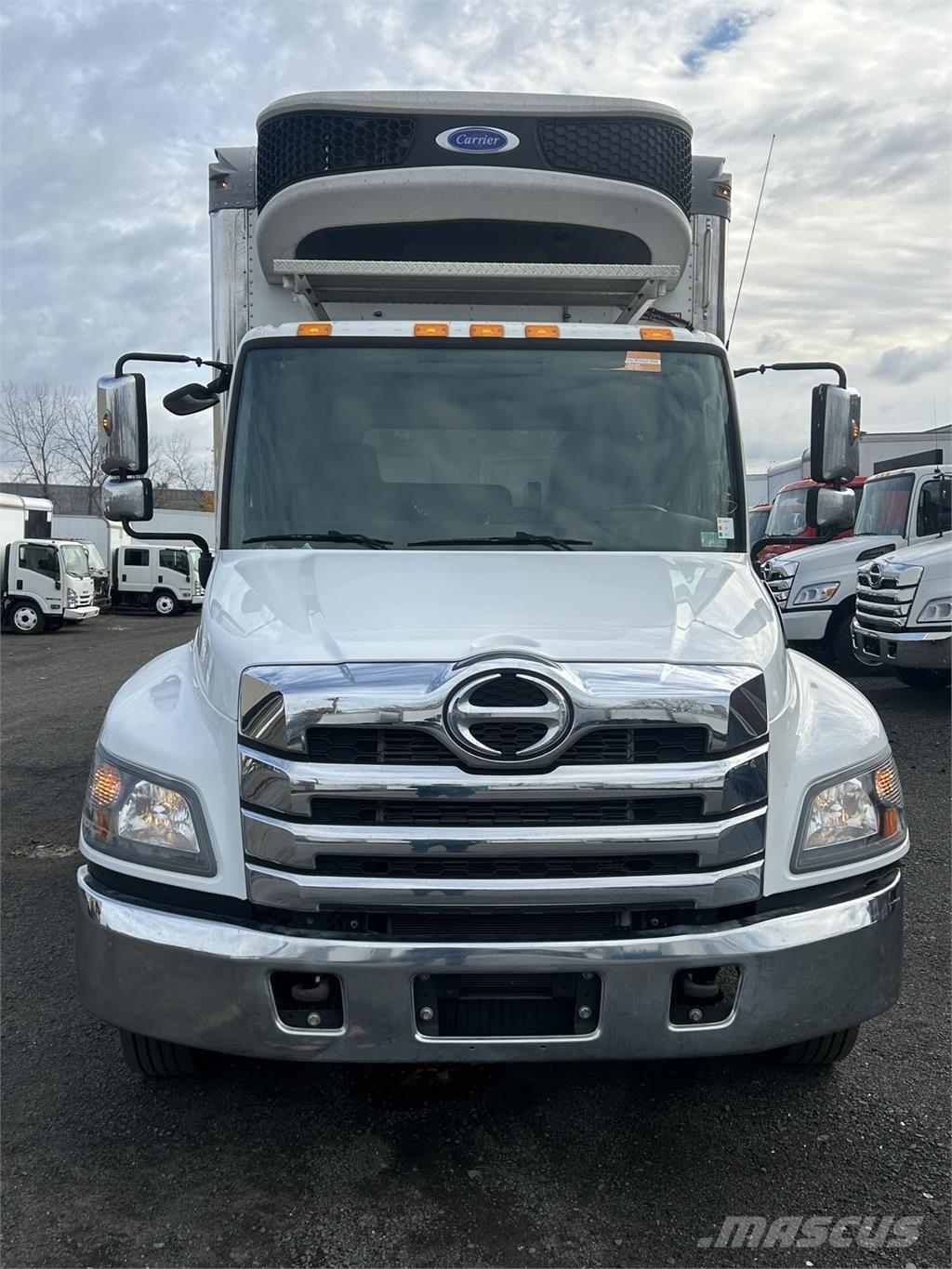 Hino L6 شاحنات ذات هيكل صندوقي