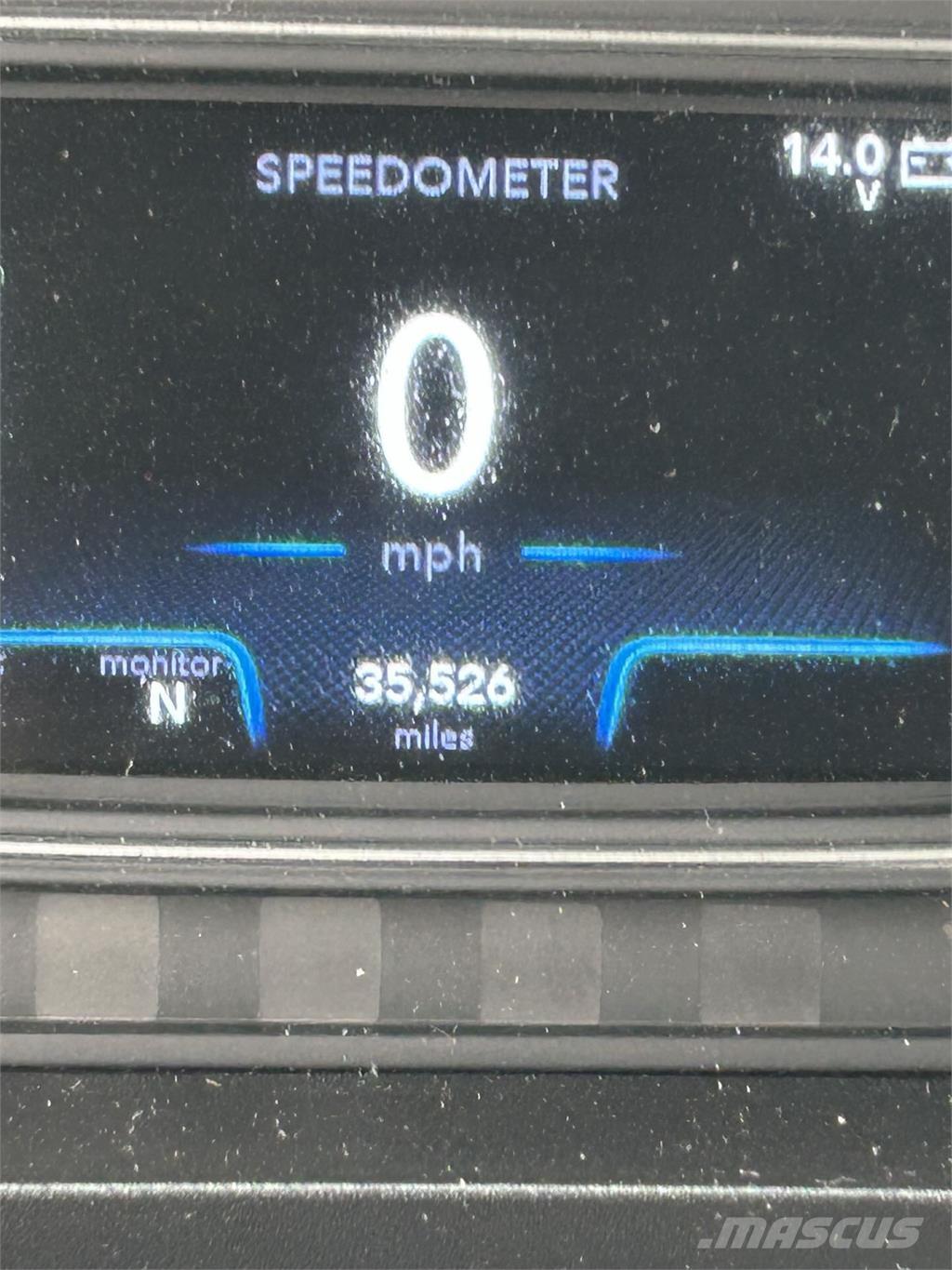 International MV607 شاحنات ذات هيكل صندوقي