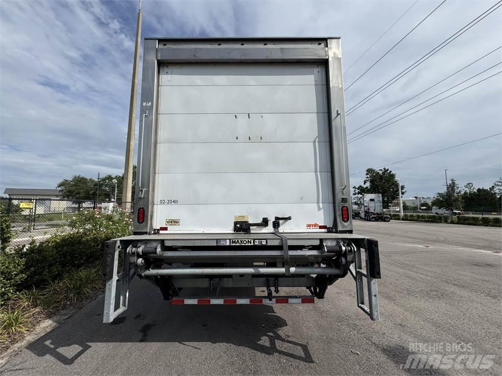 Isuzu FTR شاحنات ذات هيكل صندوقي