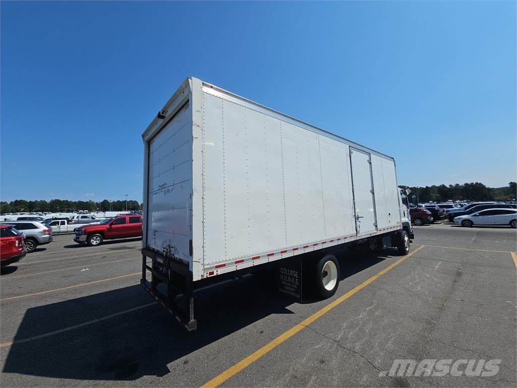 Isuzu FTR شاحنات ذات هيكل صندوقي