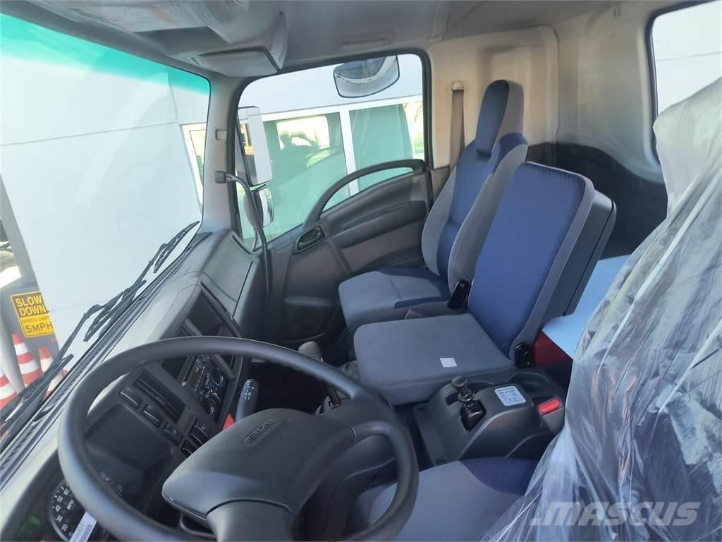 Isuzu FTR-MT1G1 شاحنات بمقصورة وهيكل