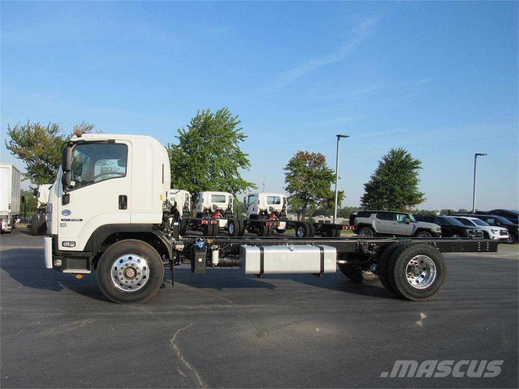 Isuzu FVR شاحنات بمقصورة وهيكل
