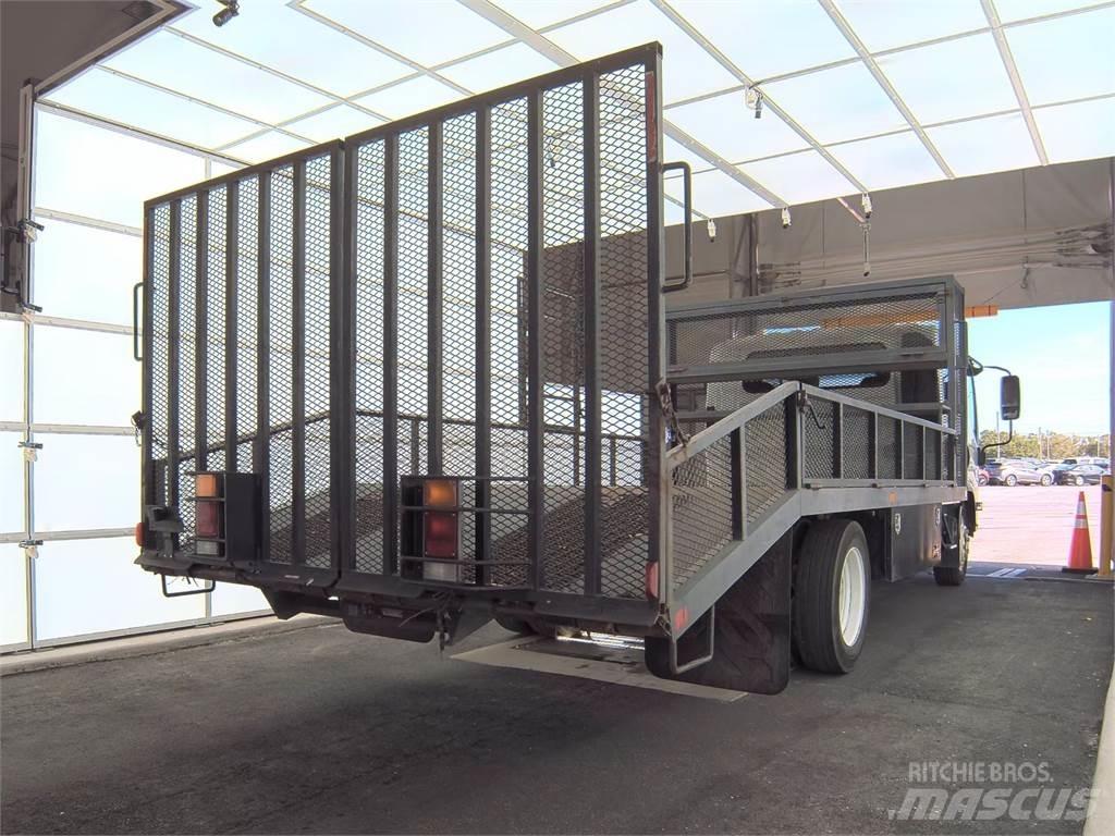 Isuzu NPR شاحنات أخرى