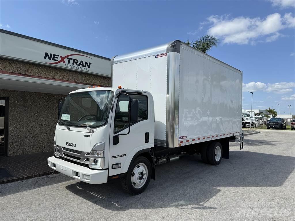 Isuzu NPR-1F304 شاحنات ذات هيكل صندوقي