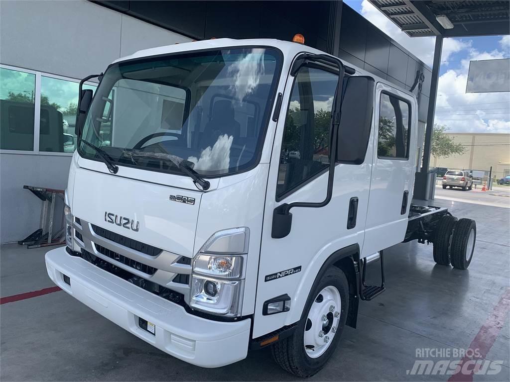 Isuzu NPR-1G404 شاحنات بمقصورة وهيكل
