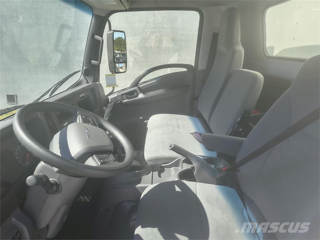 Isuzu NPR-3Y354 شاحنات ذات هيكل صندوقي