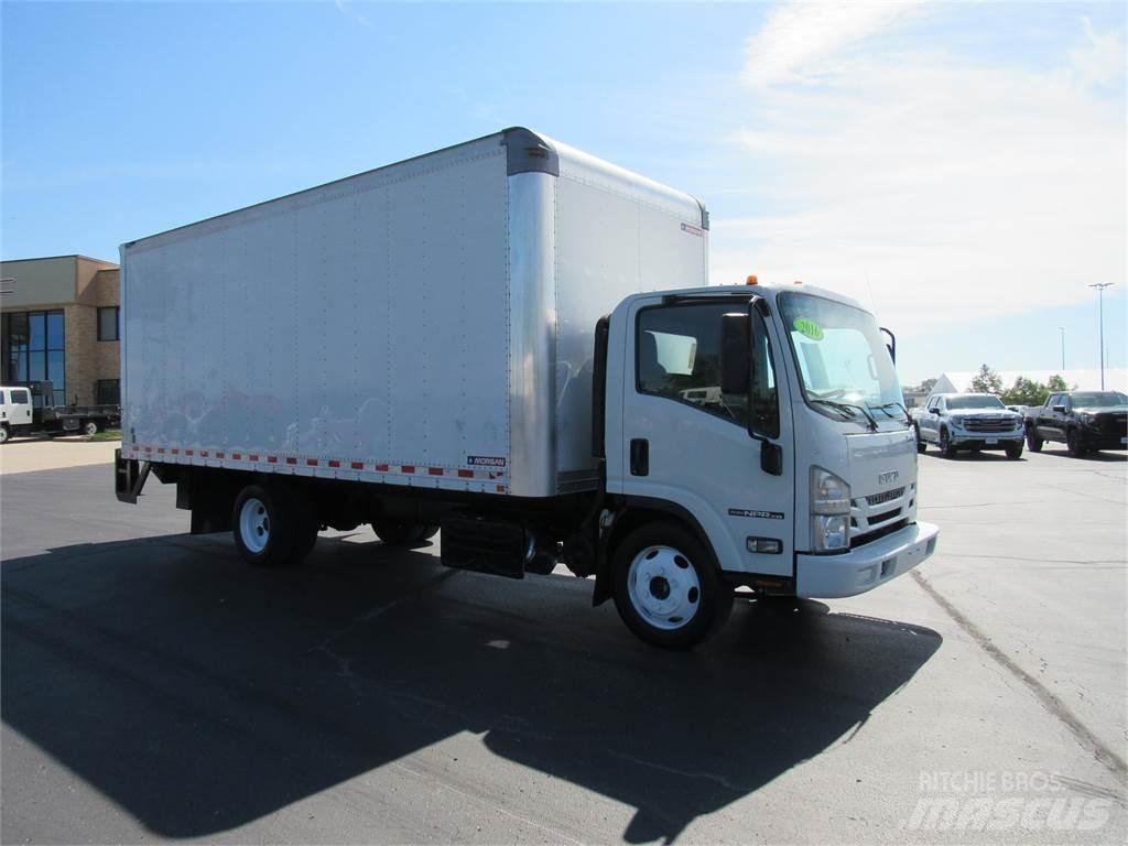 Isuzu NPR DIESEL شاحنات ذات هيكل صندوقي