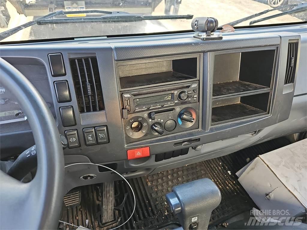 Isuzu NPR HD شاحنات ذات هيكل صندوقي