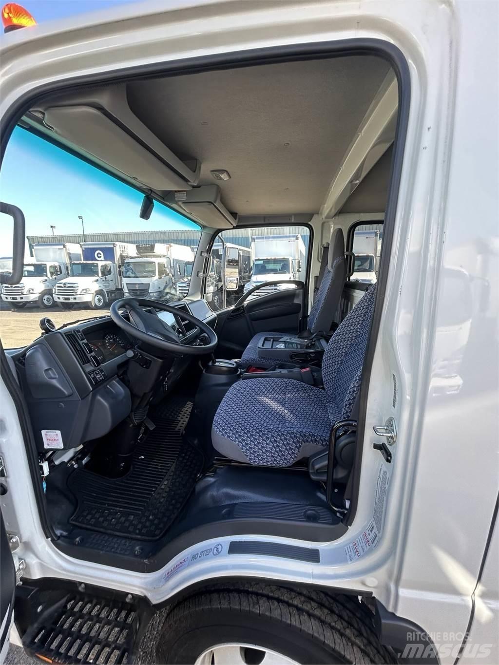 Isuzu NPR HD DC شاحنات ذات هيكل صندوقي